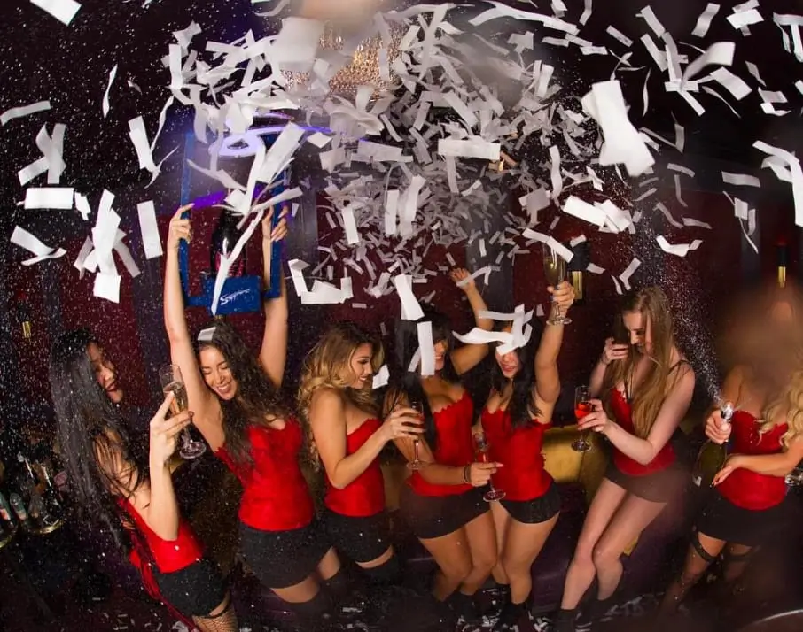 MAKE YOUR NIGHT AMAZING WITH PACKAGES FOR EVERY TYPE OF EVENT!
